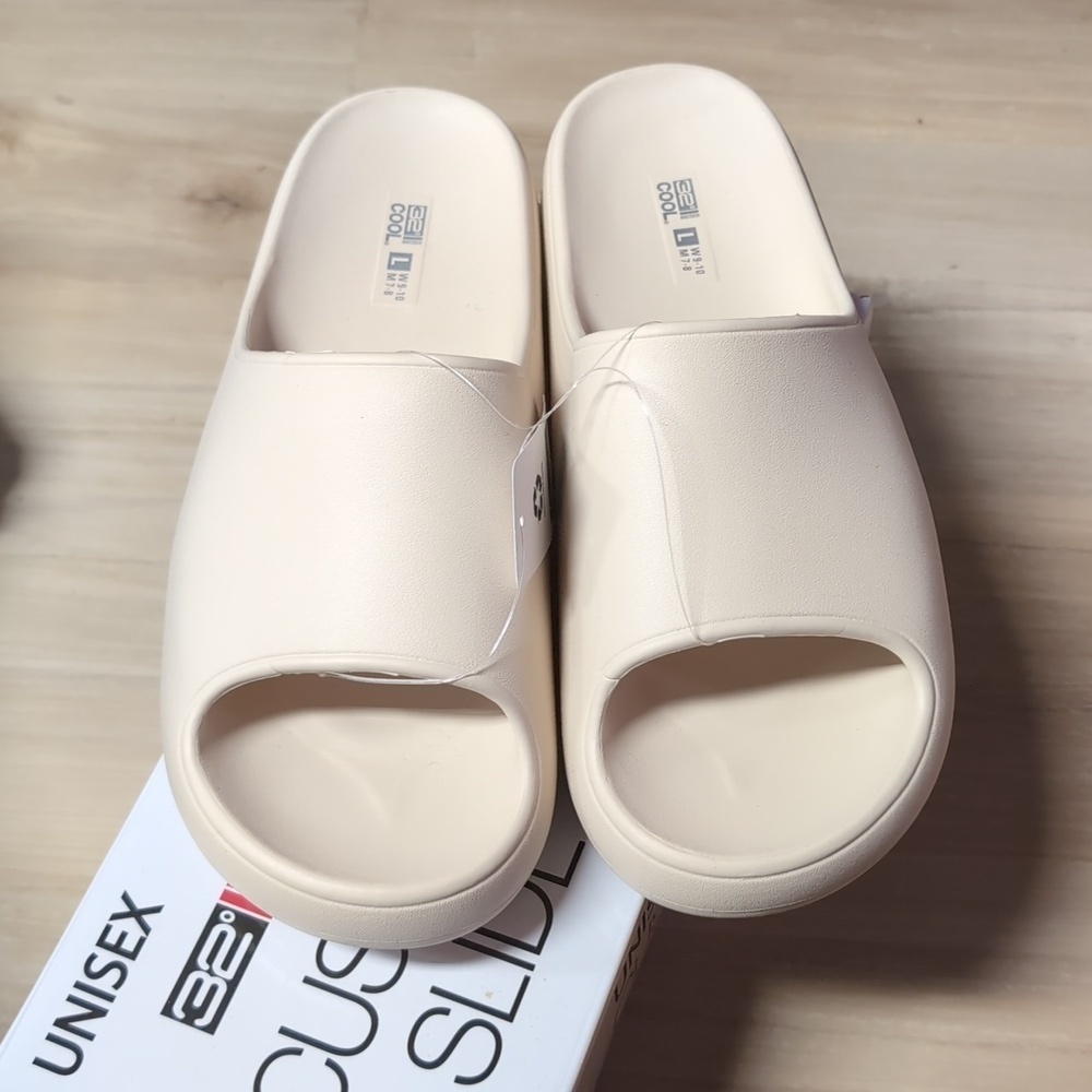 32 Degrees Cool Women's Shower Sandals Cushion Slide Slip-on Lightweight